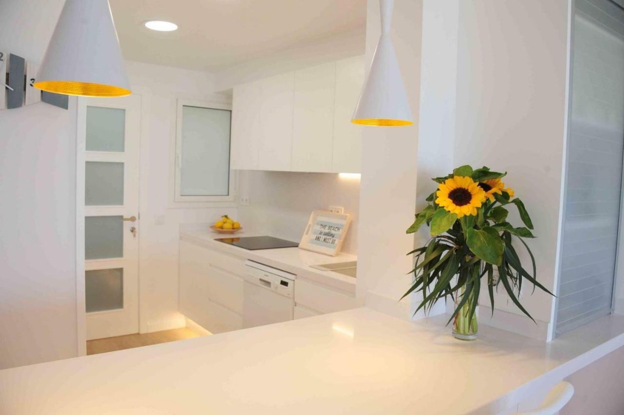 Apartamento frente al mar Canet De Mar Esterno foto