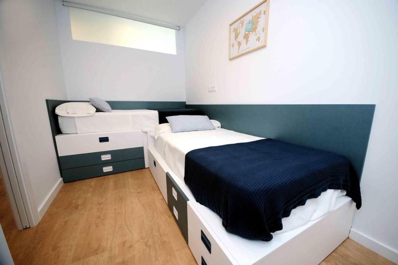 Apartamento frente al mar Canet De Mar Esterno foto
